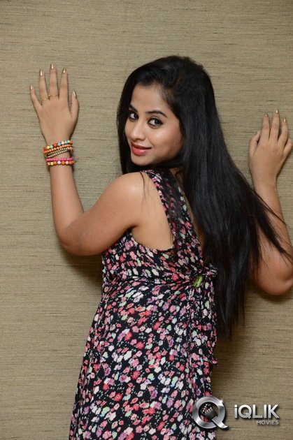 Swathi-Deekshith-at-Jump-Jilani-Press-Meet